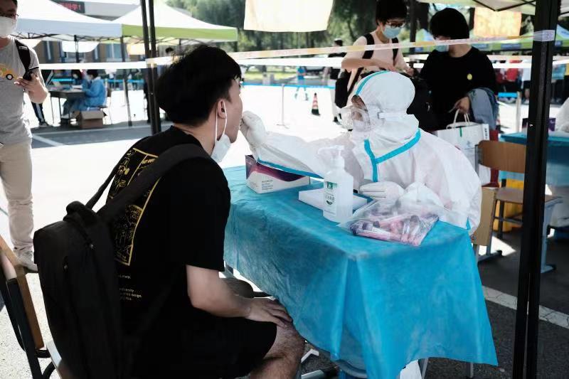 疫情下大学生活：封校日常，焦虑压力并存，时间被‘吃掉’