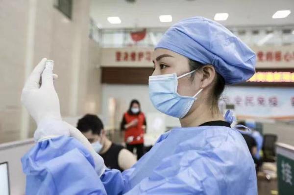 深圳新冠疫苗接种破千万！多地疫情下打疫苗成当务之急