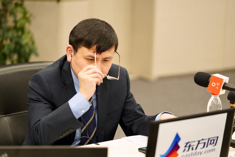 全球疫情爆发下印度疫情备受关注，张文宏连线答疑