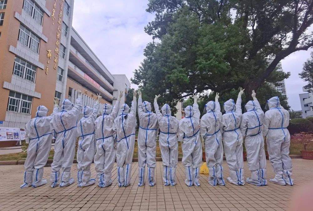 福州八中党员教师冲锋在前,多举措助力疫情防控与教学工作