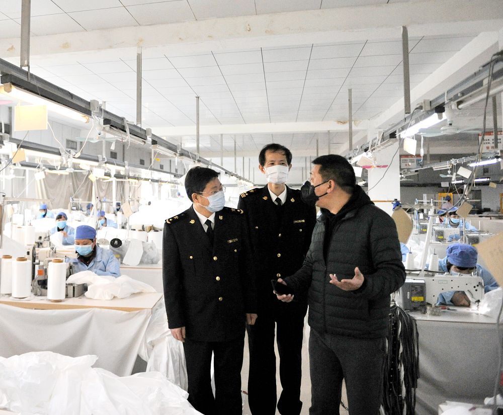 1月29日多地海关快速验放大量疫情防控物资,保障通关