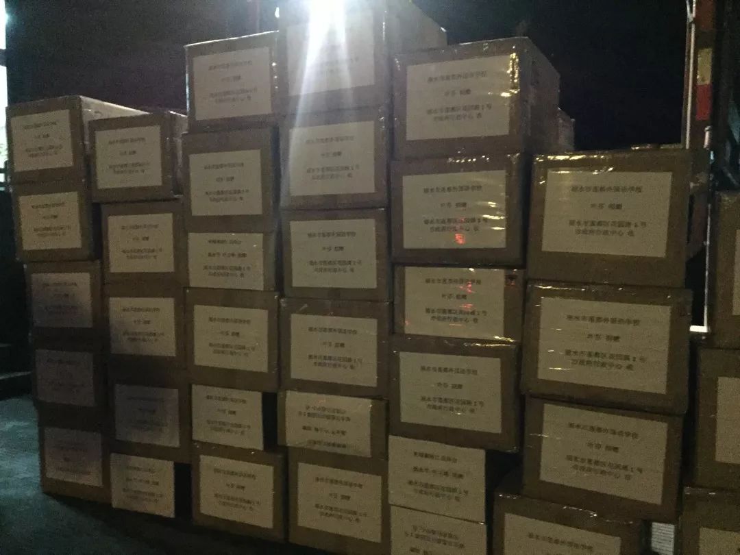 1月29日多地海关快速验放大量疫情防控物资,保障通关