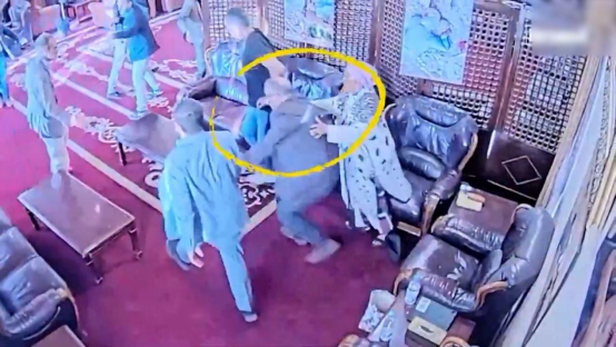 疫情早成过去式，世卫组织却仍只盯着中国溯源，背后有何隐情？