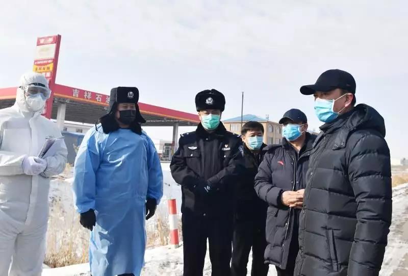绥化市委书记检查疫情防控，强调严格落实管控打好阻击战