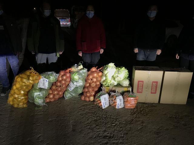 疫情下西安外来务工者吃饭难、无收入,多方力量来救助