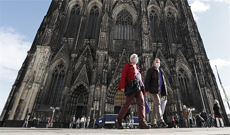 德国疫情迅猛发展，新增确诊创新高，疫情对经济影响几何？