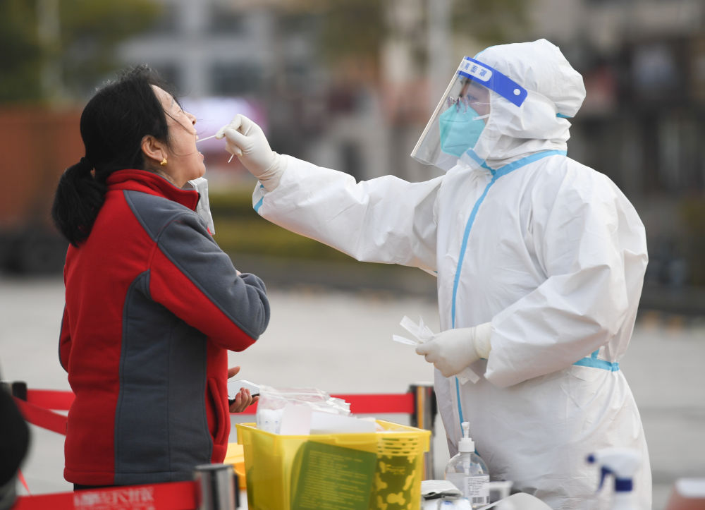 国务院联防联控机制回应本轮疫情形势及儿童疫苗接种安排