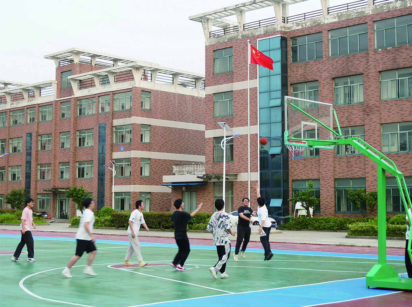 南通鸿文复读学校:升学新途径,四十余载助力学子圆梦想