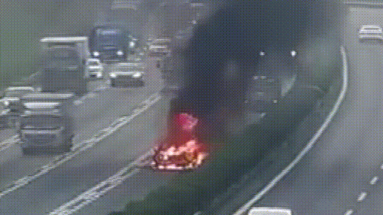 夏季高速事故频发，天气车辆人因素全解析，如何保安全？