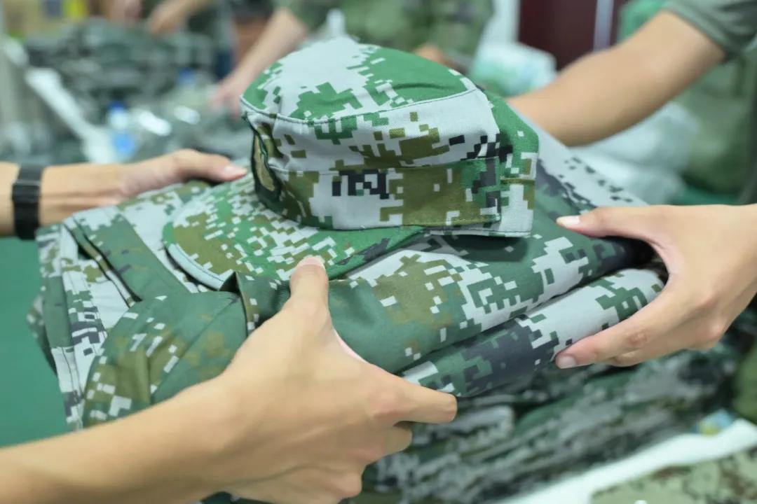 2024年大学军训全攻略:时间地点、物资准备与精彩内容