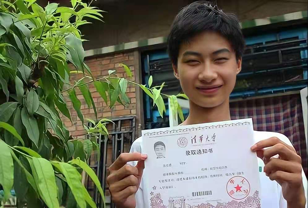 2017年沧州高考理科状元庞众望：寒门学子的逆袭人生