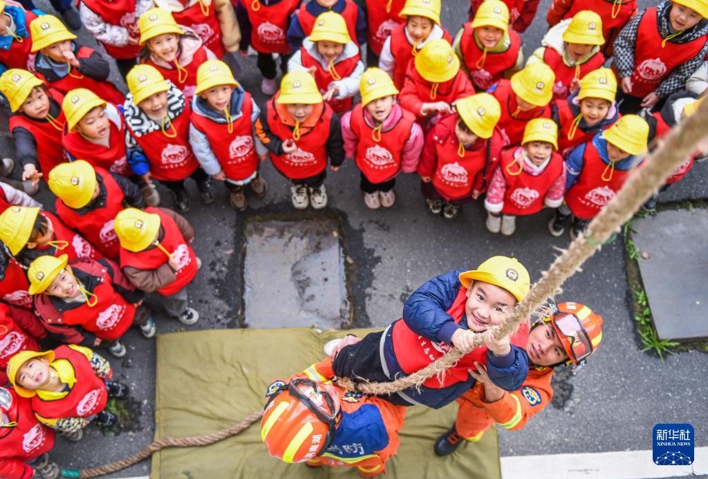 全国中小学生安全教育日:各地多样活动增强学生安全防护力