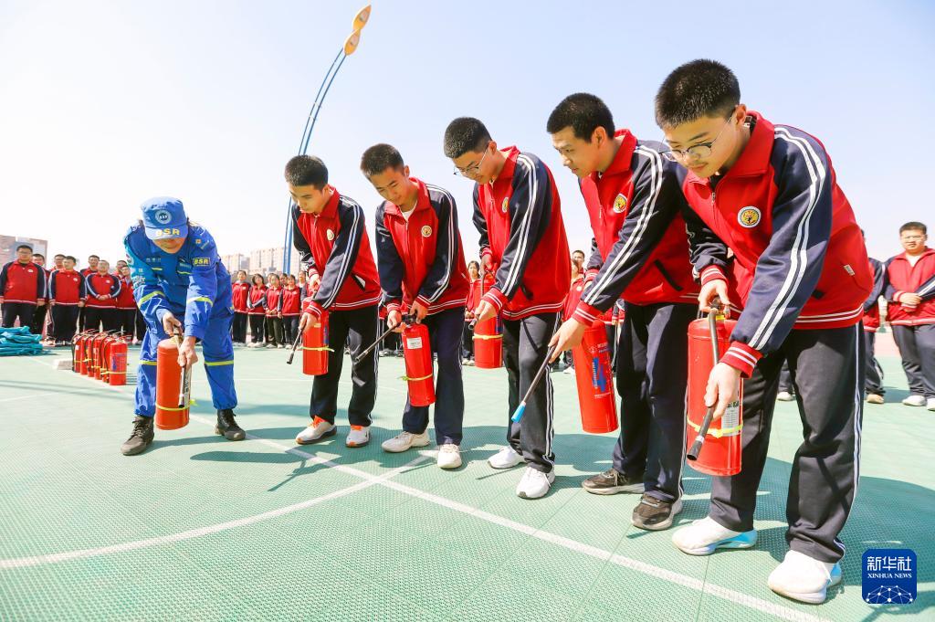 全国中小学生安全教育日:各地多样活动增强学生安全防护力