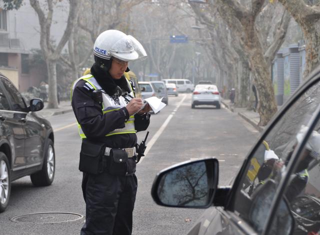 车主必看!揭秘违章高发陷阱及应对方法,少交罚款