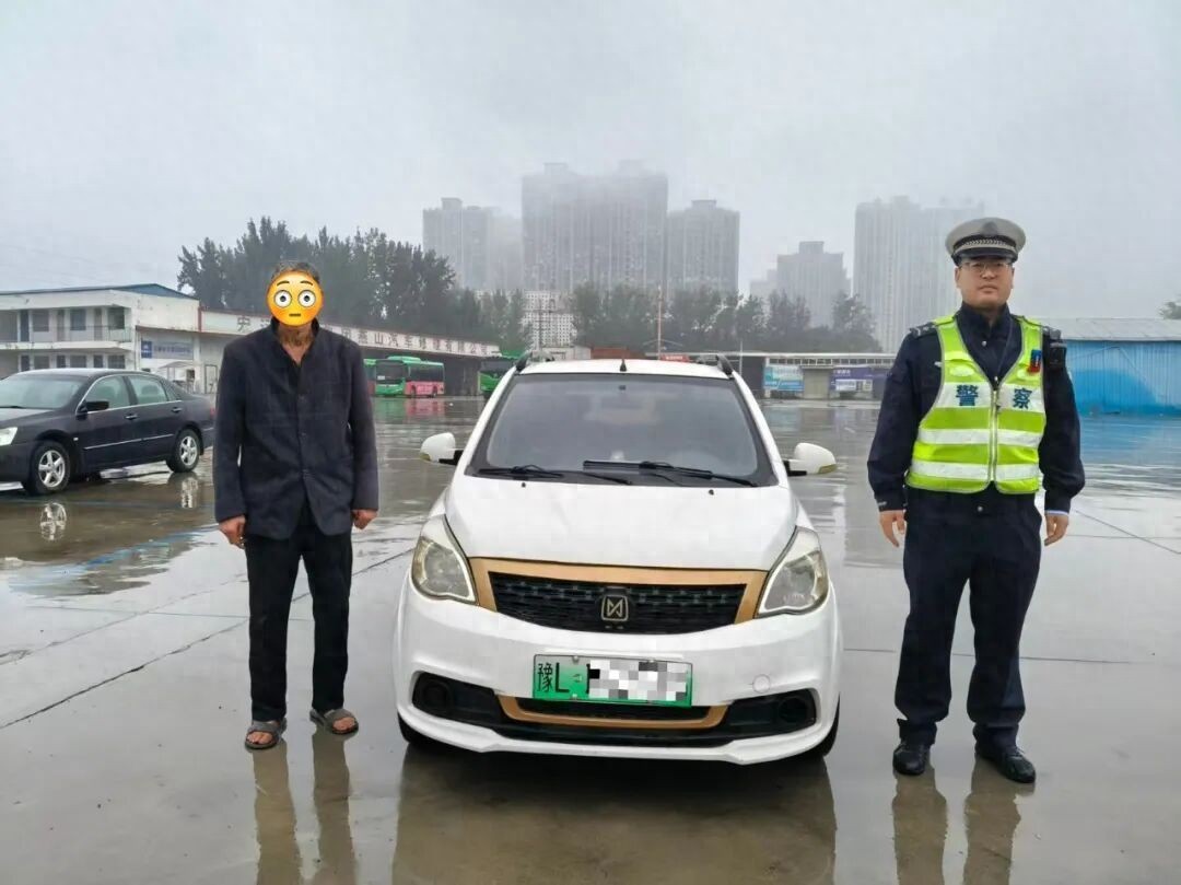 漯河一老人无证驾驶数百条违章未处理,后果严重