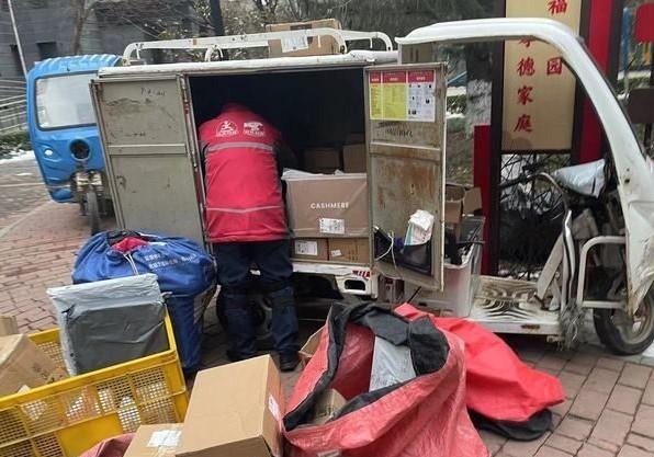春节快递停运传言引关注,多家公司表示假期正常营业不停运