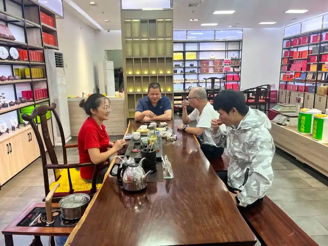 广澳高速民众服务区与沈海高速雅瑶服务区升级改造亮点多