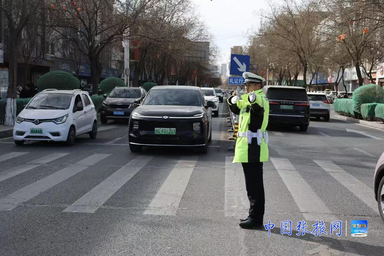 春节张掖交管多维发力保出行安全，严管违章高发时段