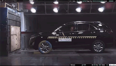 超速行驶危害大,易追尾易翻车,后果严重别忽视