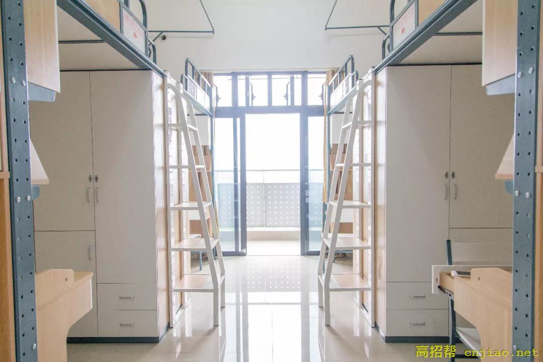 南方科技大等高校宿舍条件曝光,快来看大学宿舍啥样