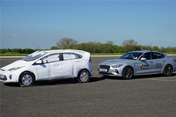 高速路牌提示严禁用辅助驾驶，车主高速驾驶要注意啥？